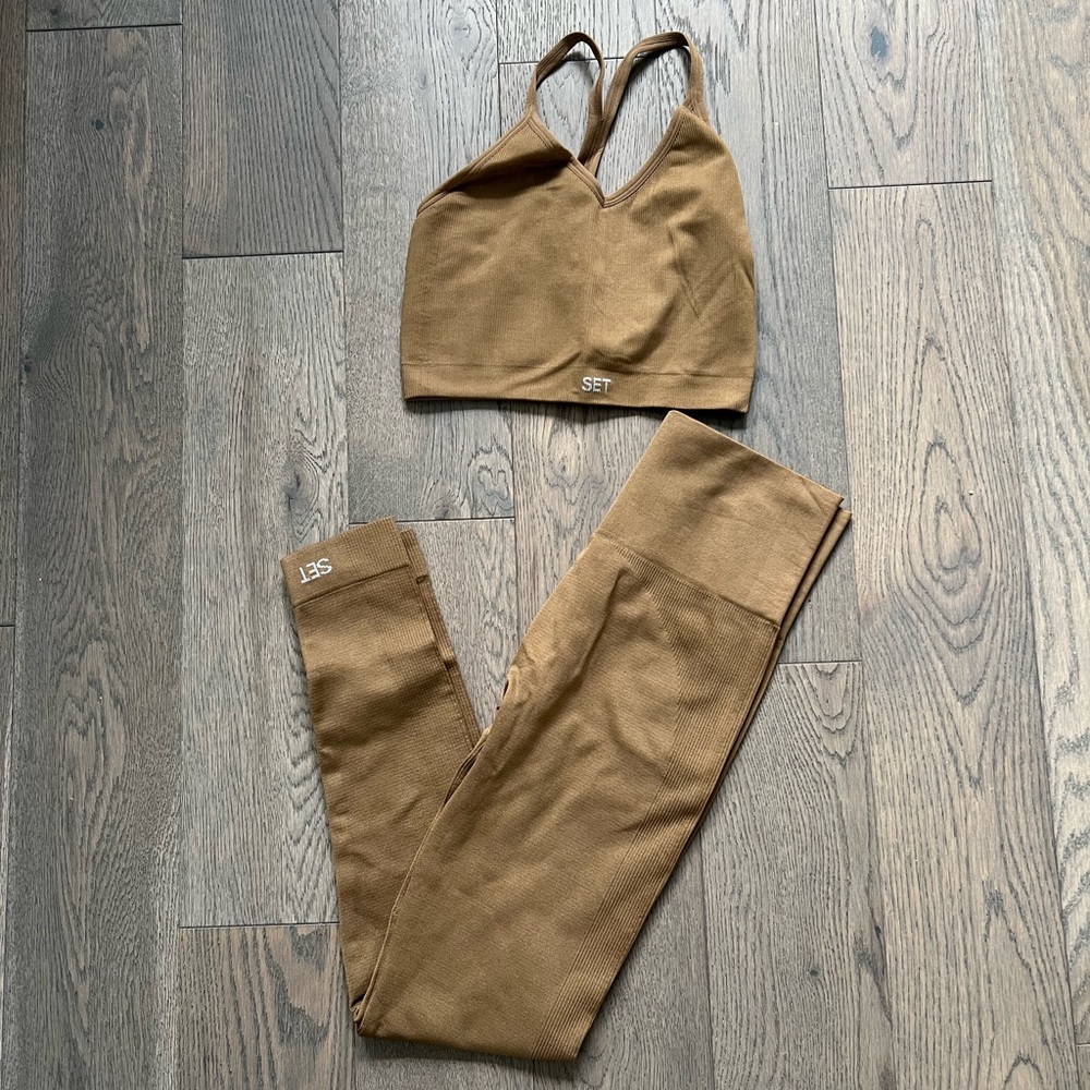 Set Active - Size S. Color: Penny (limited edition)